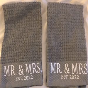 Deborah Connolly kitchen Mr & Mrs EST 2022 dish towels/kitchen towels